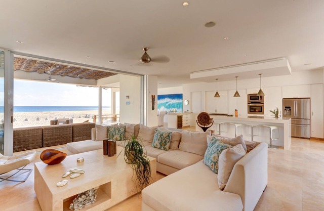 Magn��fica villa frente al mar, piscina, spa, terraza en la azotea!