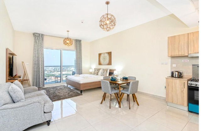 Elegant Studio in City Center with Balcony