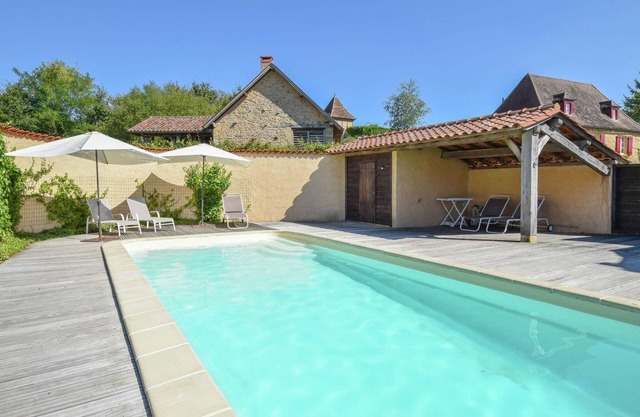 Casa Encantadora en Périgord con Piscina