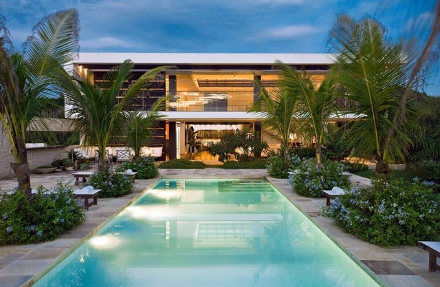 Elegant Villa in Ferradura Beach Buzios - BUZ003