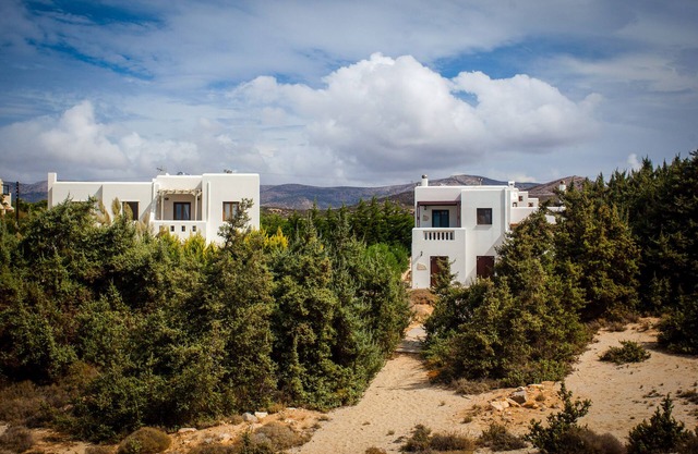 Elegante villa con piscina.