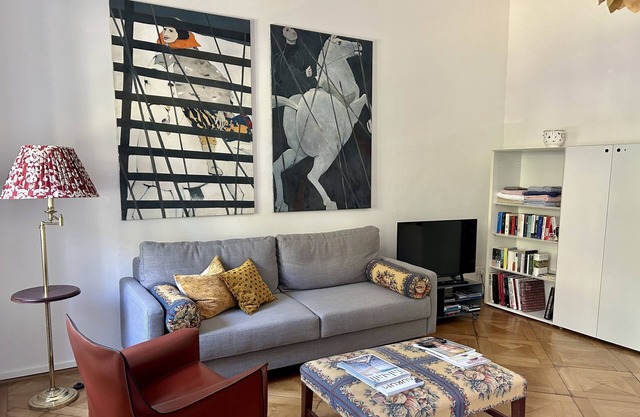 Elegantes Villenappartement im Zentrum