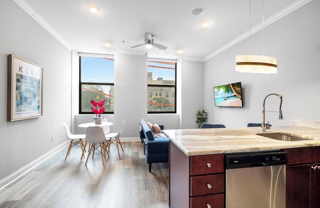 Elite 1BR Suite w/ Pool & Gym