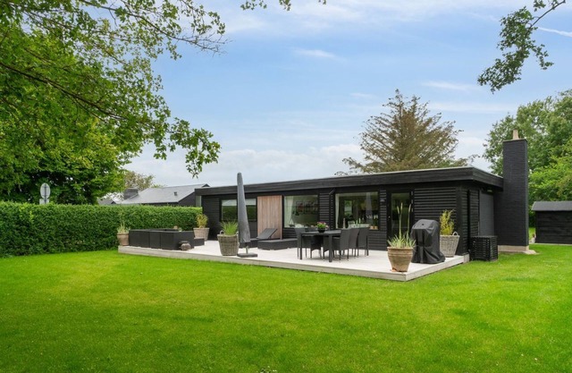 "Elma" - 350m from the sea by Interhome