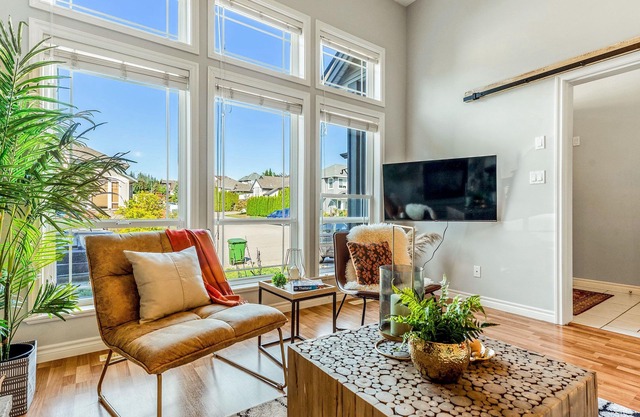 EmeraldRidge Retreat - Firepit | BBQ | AmazingView | 1G Fast WiFi |Pet-Friendly