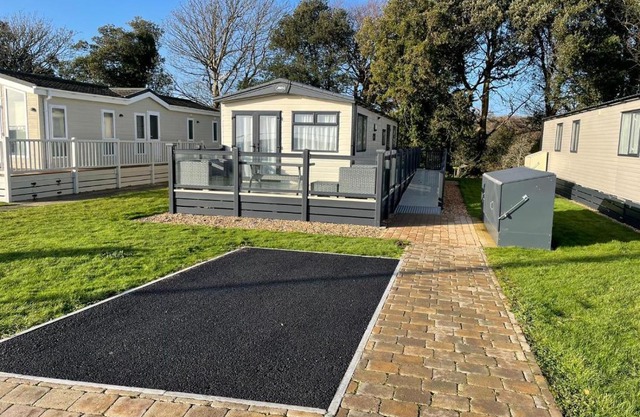 Emma's Pad at Hoburne Naish - New Forest - Wheel chair Accessible with wetroom and ramp