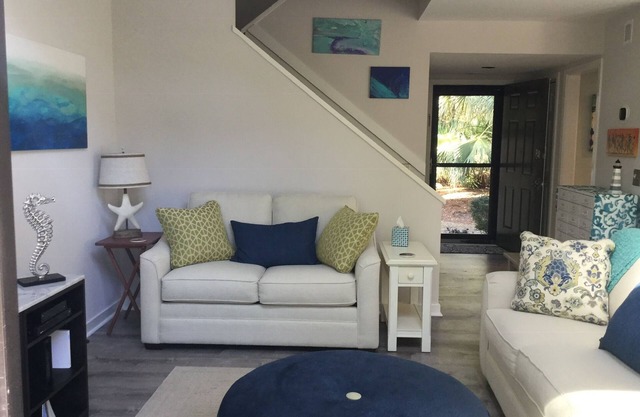 Unidad final, caminata a la playa, piscina en el lugar / tenis / pickleball, 2 B / 2. 5 Ba + Loft