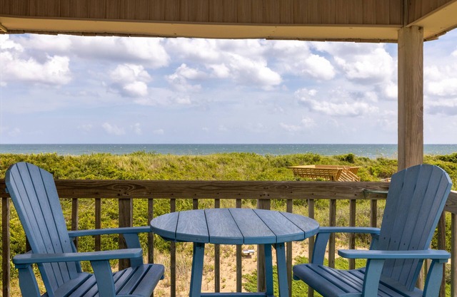 Ven y quédate con nosotros en otoño: ¡descuentos! Condominio "Justo al lado de la playa"