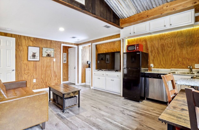 Enjoy the country views in the midst of the city!!