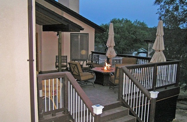 Disfrute del aire libre con el hogar tan cerca del campo de golf en miniatura en Oak Shores