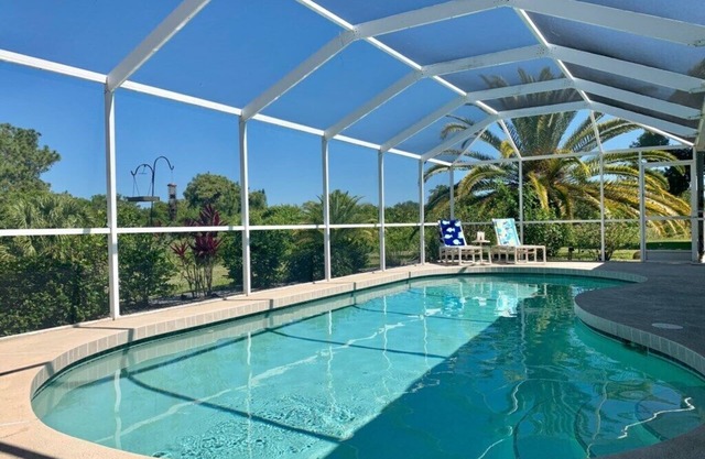 ¡Disfruta de la tranquilidad en el paraíso! Piscina privada en Rotonda West