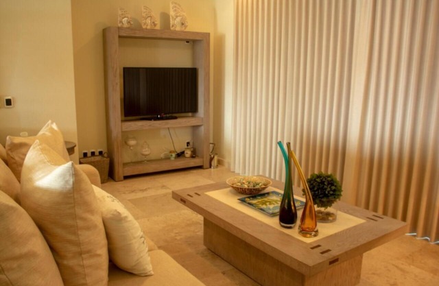 ¡Disfrute de sus vacaciones en este hermoso condominio frente al mar en Sol Paraíso Cerritos!