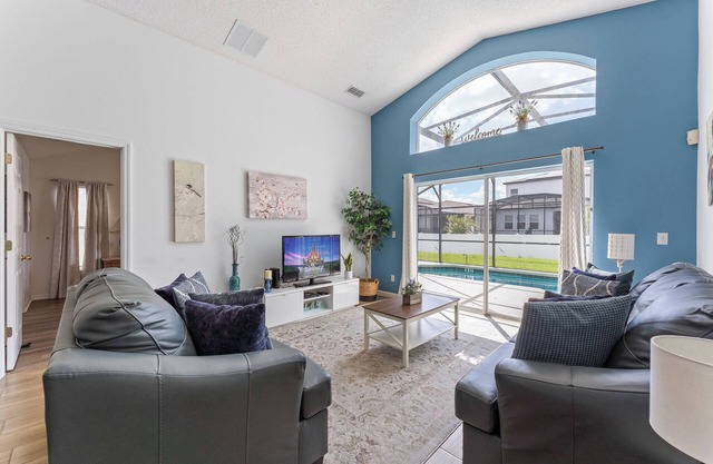 No Stairs Single Family 4BR at Seasons SR1205