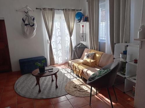 Entire 2 bedroom house in Obs, fully equipped and private
