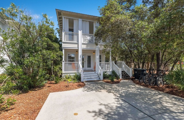 30A Seagrove Entire Home with Heated Private Pool, 3BR Sleeps 8, Near the Beach