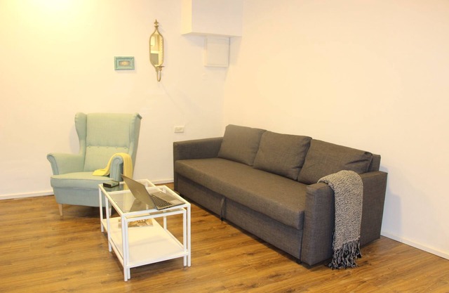 APARTAMENTO COMPLETO Hermoso dúplex con jardín