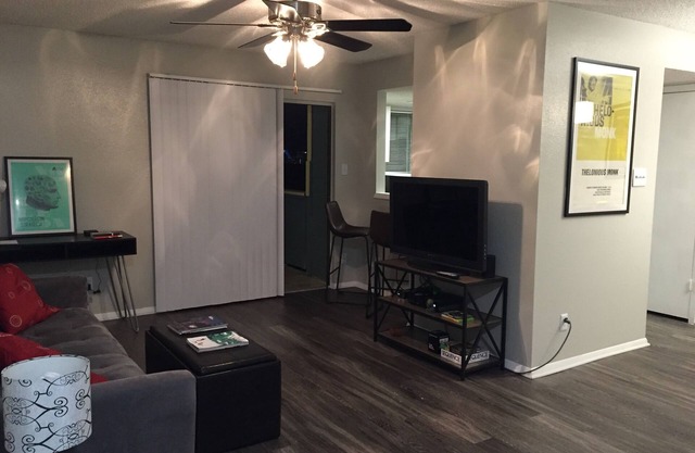 Apt. Entero en South Austin 78704