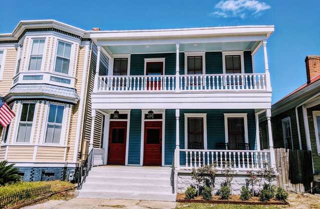 Duplex completo en el distrito de Starland