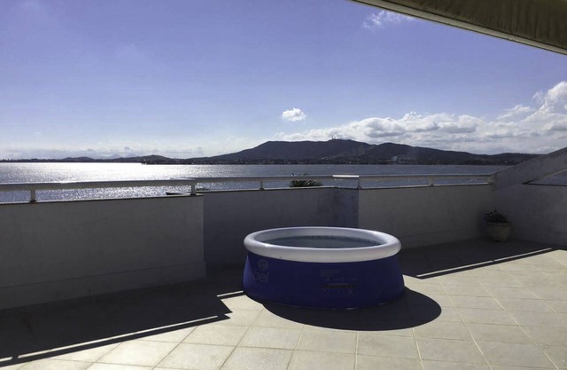 Cobertura completa del piso - 180m2 - Vista a la laguna.