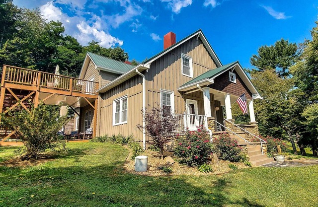 Cool Breezes & Cozy Cabins - August at its Best! Reserve Walnut Hill Now!