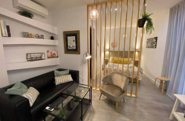 Estudio en calle San Luis de Sevilla