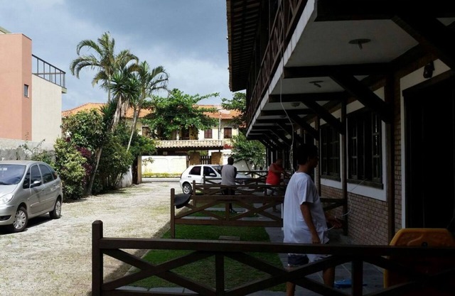 EXCELENTE CASA DE 03 DORMITORIOS, DOS VACACIONES, CONDOMINIO CERRADO, CERCA DE LA PLAYA