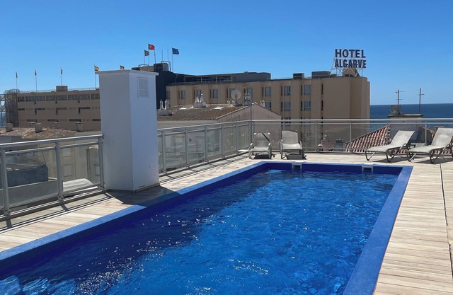 OFERTA TOP ESPECIAL DE T2 VACACIONES FAMILIA MISMO EN LA PLAYA DE LA ROCA CON PISCINA