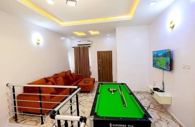 Exclusive 3-Bed Apartment in Lagos