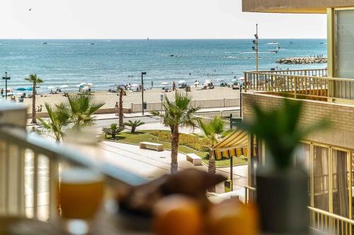 Exclusive Deluxe Apartment - Fuengirola Beachfront