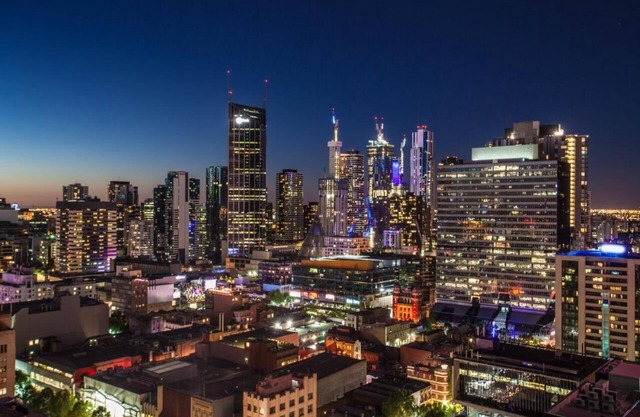 Exe 2 Bedroom Apartment at Beckett Street Melbourne CBD