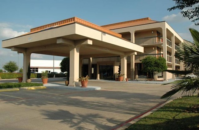 Executive Inn