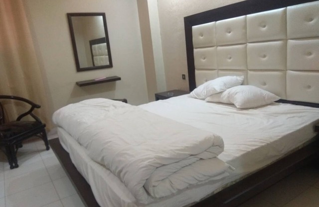 Executive One Hotel