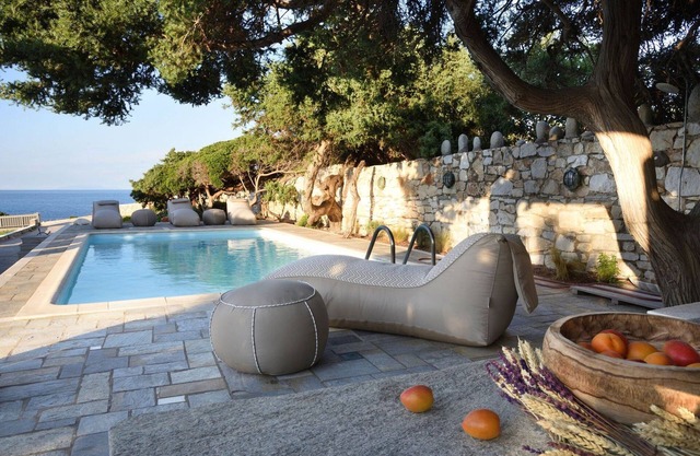 Executive Paros Villa | 5 Bedrooms | Villa Beachfront Supreme | Beachfront Sea Views & Private Pool | Ampelas