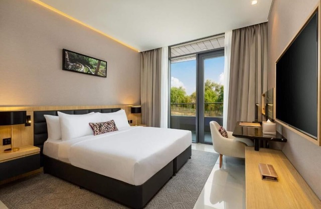 Executive Suite Near Mushrif Park