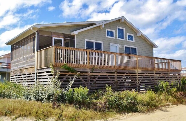 Expansive ocean views in this home located just steps from the ocean.