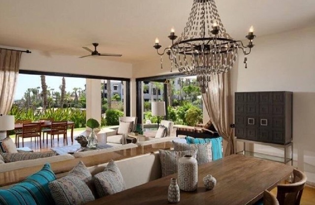 Expansive Terrace Villa w/ Private Pool, Free WiFi & Tennis Court Access