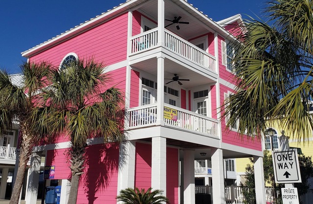 Experience Seaside Living Near the Myrtle Beach Boardwalk