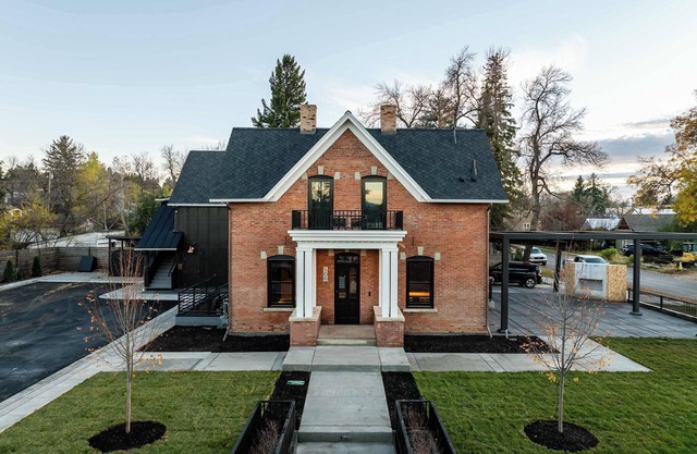Experience the Romance of The Historic Rouse House