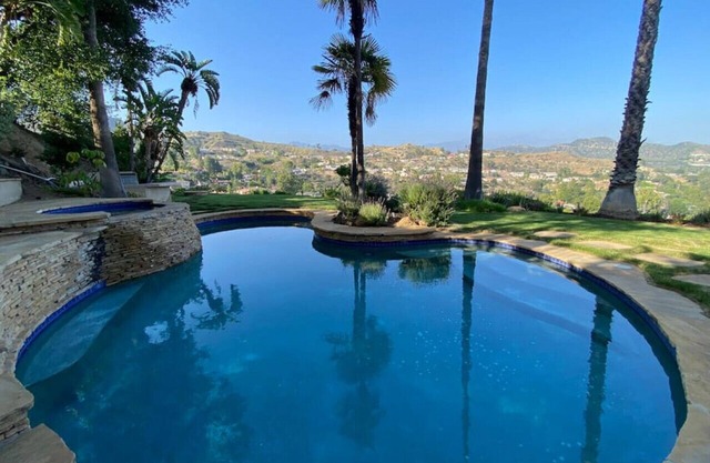 Exquisite Glendale Hills Pool Home with Incredible Views!!!