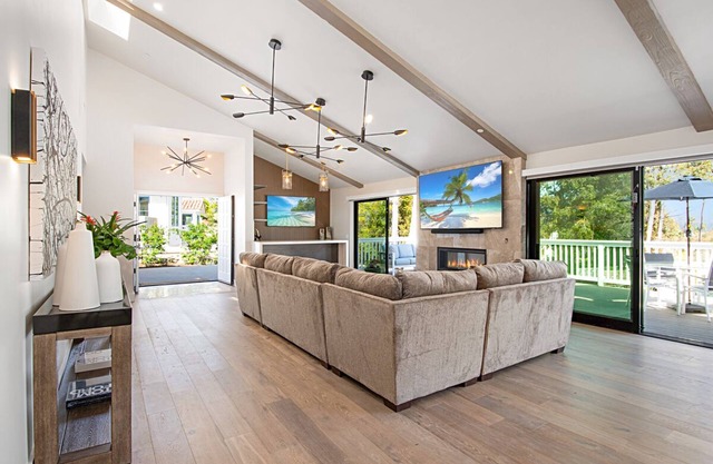 Exquisite Rare Find in exclusive Rancho Santa Fe
