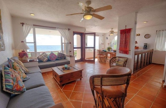 Extraordinary Ocean Views - 2 bed / 2 bath and pool
