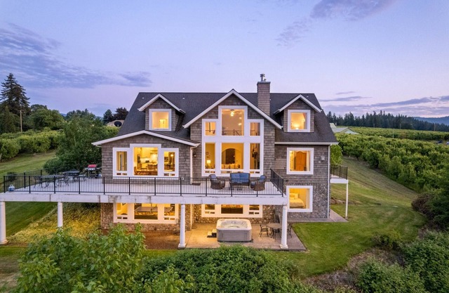 Great Deals on Summer Stays!