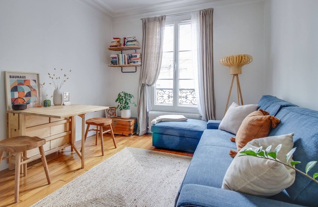 F3 Furnished ALL INCLUSIVE with equipped home office near La Défense / PARIS