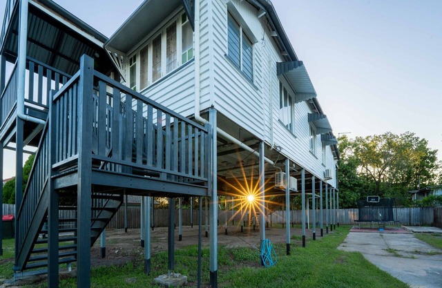 F7 Relaxing 5B2BHome w Parking Walk to Brisbane River