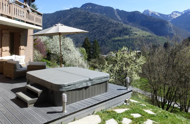 Chalet Serein, fabulosa sala de estar, jacuzzi / sauna, 12 minutos Morzine