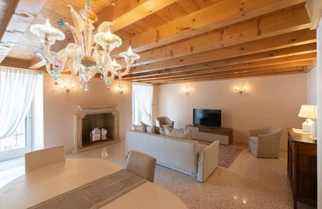 Fabulosa residencia con vistas a la Piazza Erbe