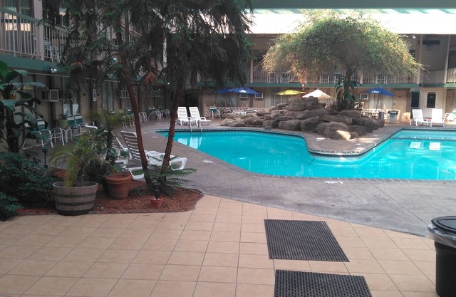 FairBridge Inn & Suites Poconos