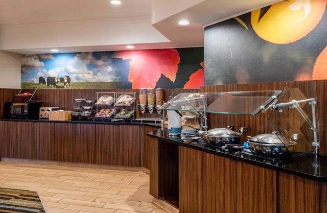 Fairfield Inn and Suites by Marriott Denver Aurora/ Medical Center