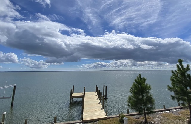 Rare August Availability! Relaxing Soundfront getaway on the Albemarle Sound
