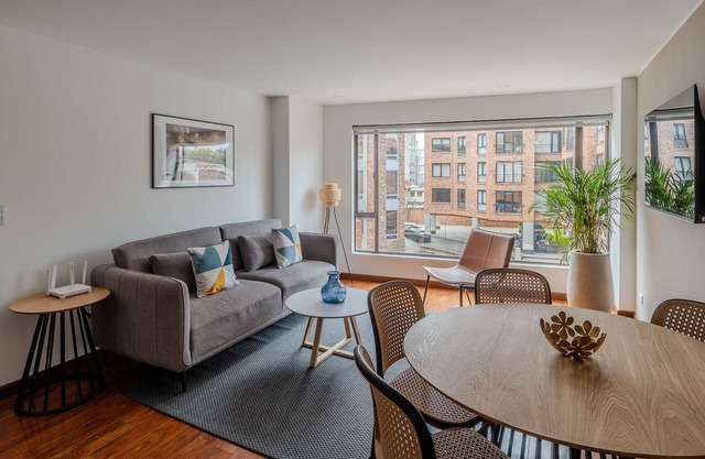 Familiar 3BR @Zona comercial y cerca a la Zona G